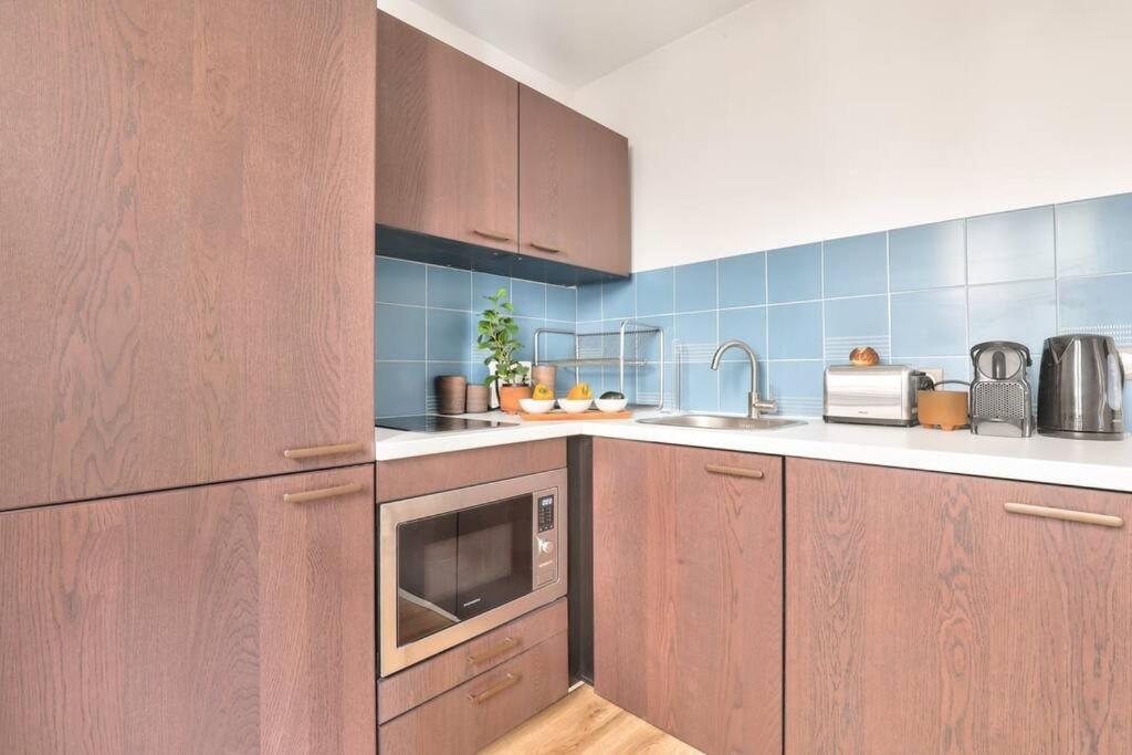 פריז Cozy And Practical Apt In The 10Th Arrondissement מראה חיצוני תמונה